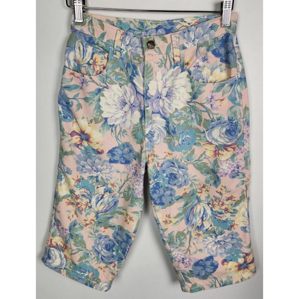 Vtg. Zena Sz. S Floral Knee Length Denim High Rise Shorts